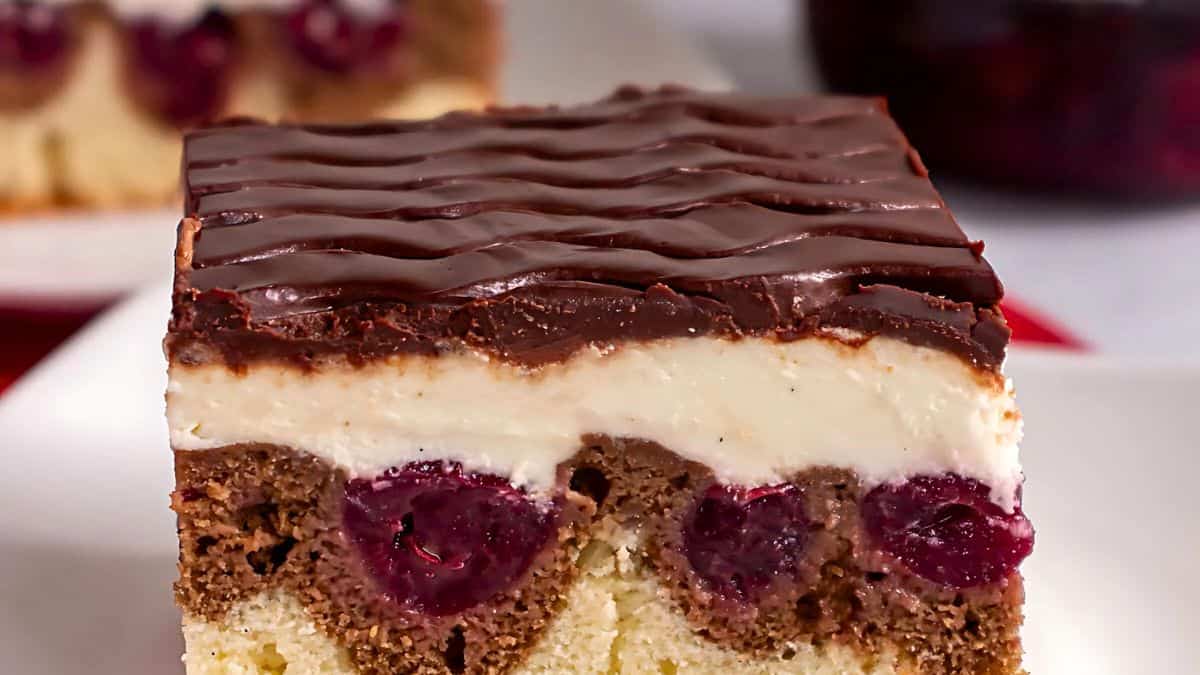 20 European Desserts that Will Make You Feel Like You&amp;#39;re on a Sweet Getaway