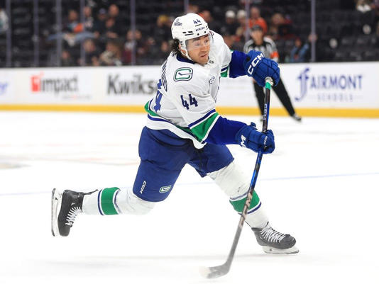 Kiefer Sherwood is arguably the best-value winger in the NHL right now.