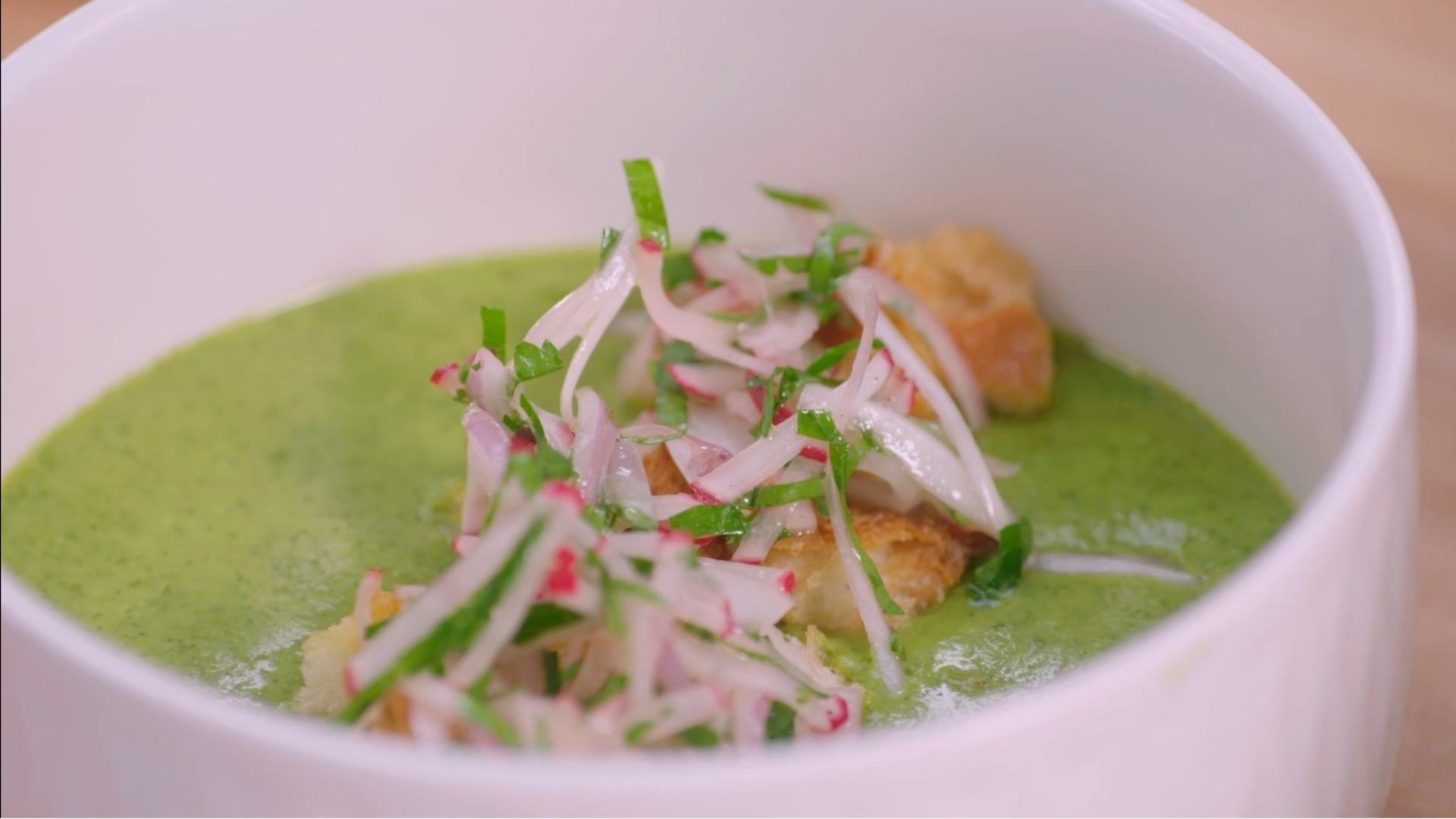 Cremige Petersiliensuppe mit Meerrettich Rezept