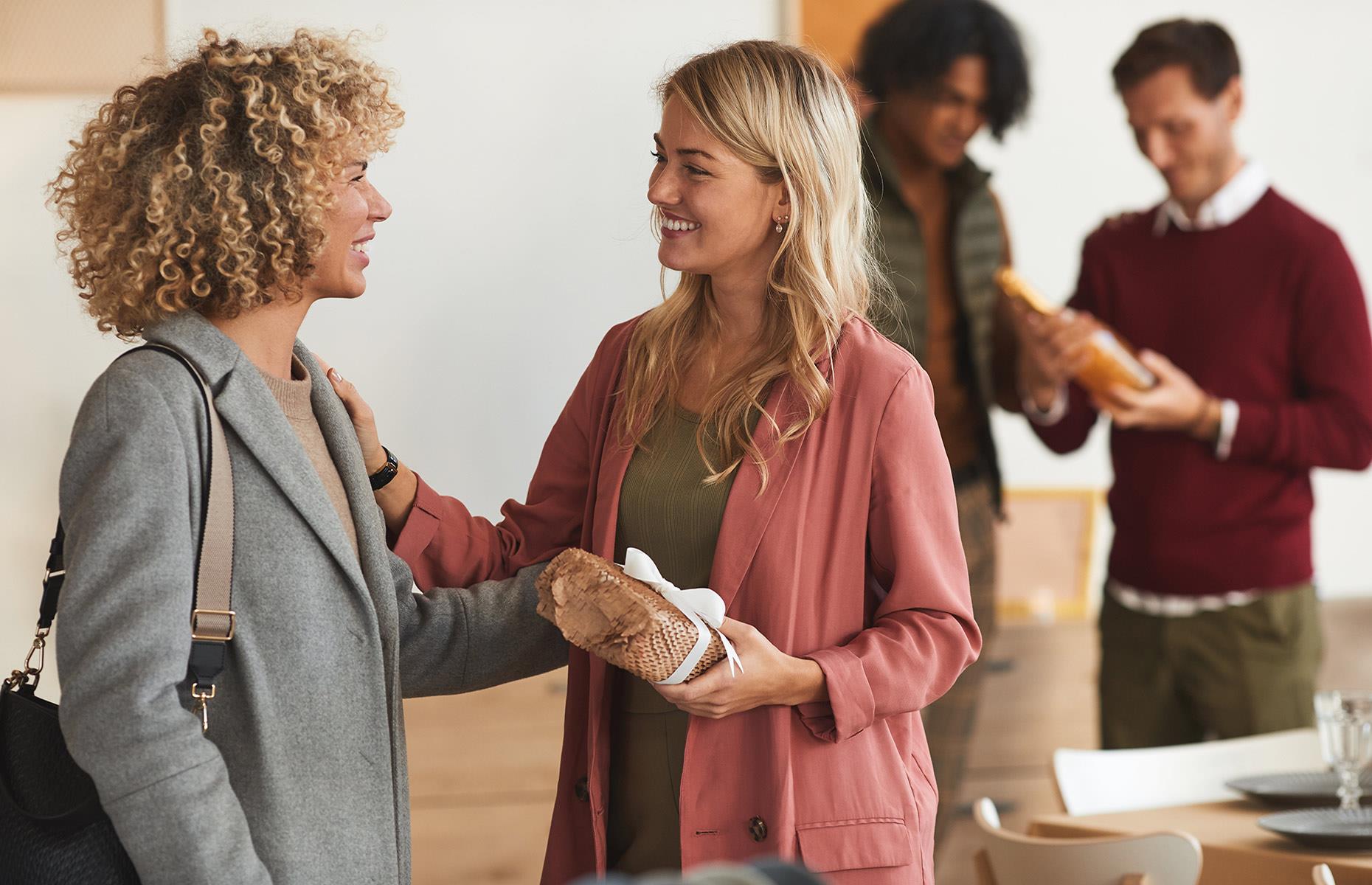 20 house guest habits that hosts secretly hate: How many are you guilty of?