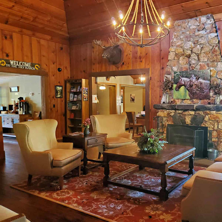 Sierra Sky Ranch - Great Hotel just South of Yosemite National Park
