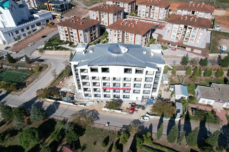 KOCAELİ BÜYÜKŞEHİR BELEDİYESİ TARAFINDAN DERİNCE İLÇESİNDE YAPIMINA DEVAM EDİLEN İMAM ZEYNEL ABİDİN CEMEVİ İNŞAATI YÜZDE 78 ORANINDA TAMAMLANDI.