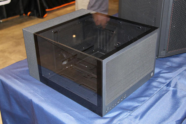新製品だけど懐かしい！ 昭和の名機が蘇った「SilverStone EXPO