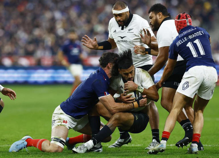 RugbyFrance beat New Zealand in thriller to end All Blacks winning streak