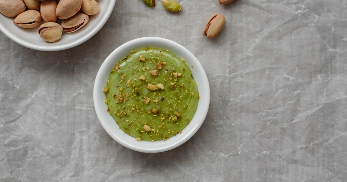 Food-Trend 2024: So einfach gelingt dir leckere Pistazienbutter zu Hause