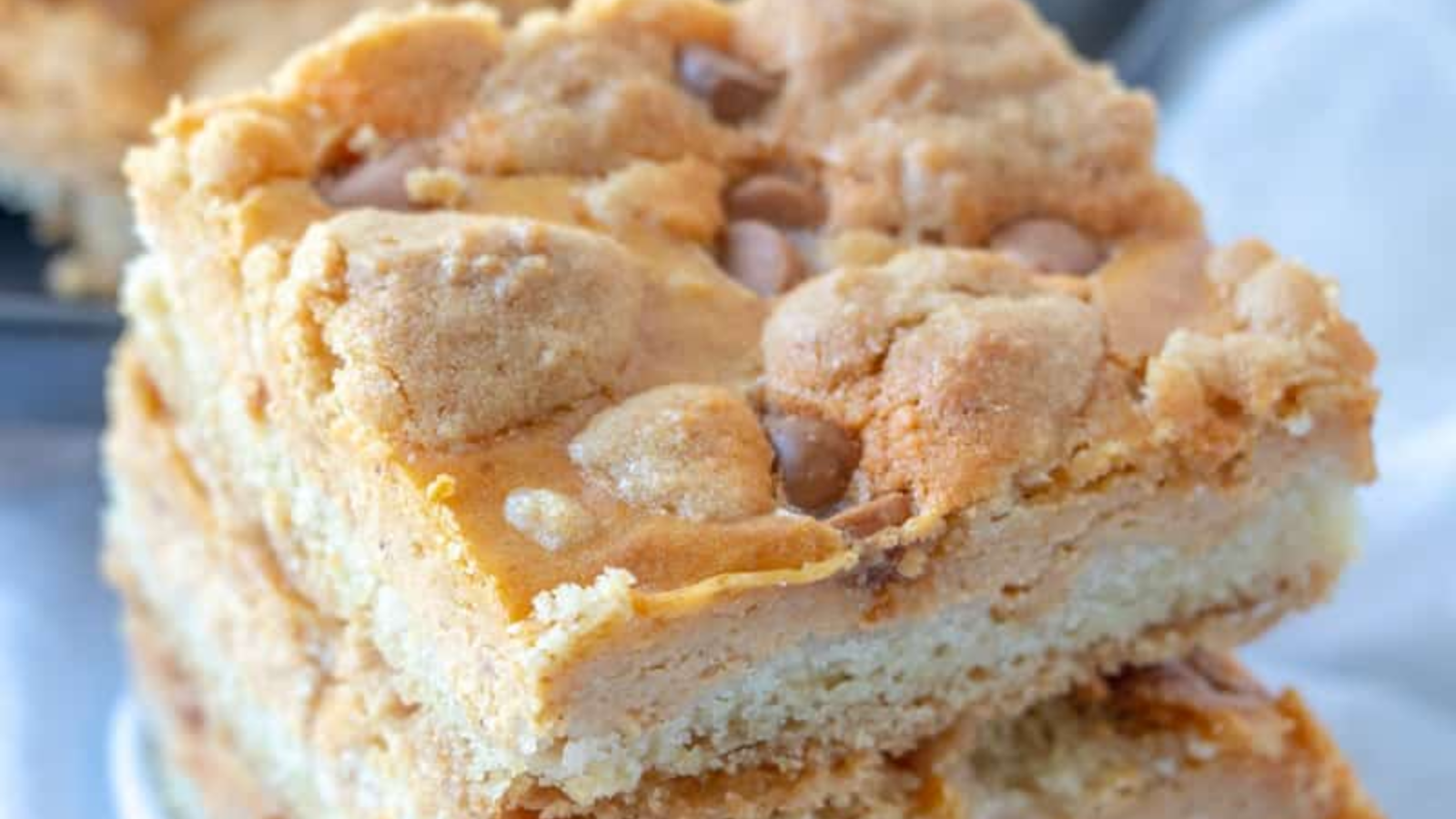 14 cookie bars you can mix, bake, and eat in under 45 minutes
