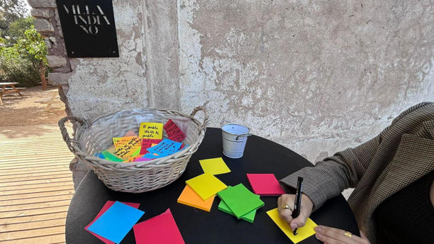 'Post-its' en Villa Indiano.