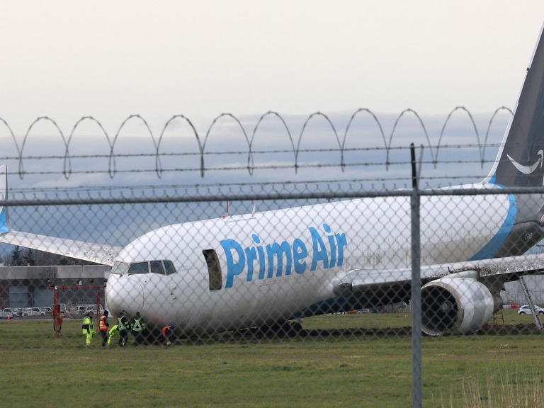 YVR warns of delays after Amazon cargo plane goes off runway