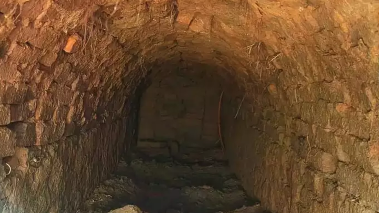 15-ft tunnel found during house construction work in West Bengal