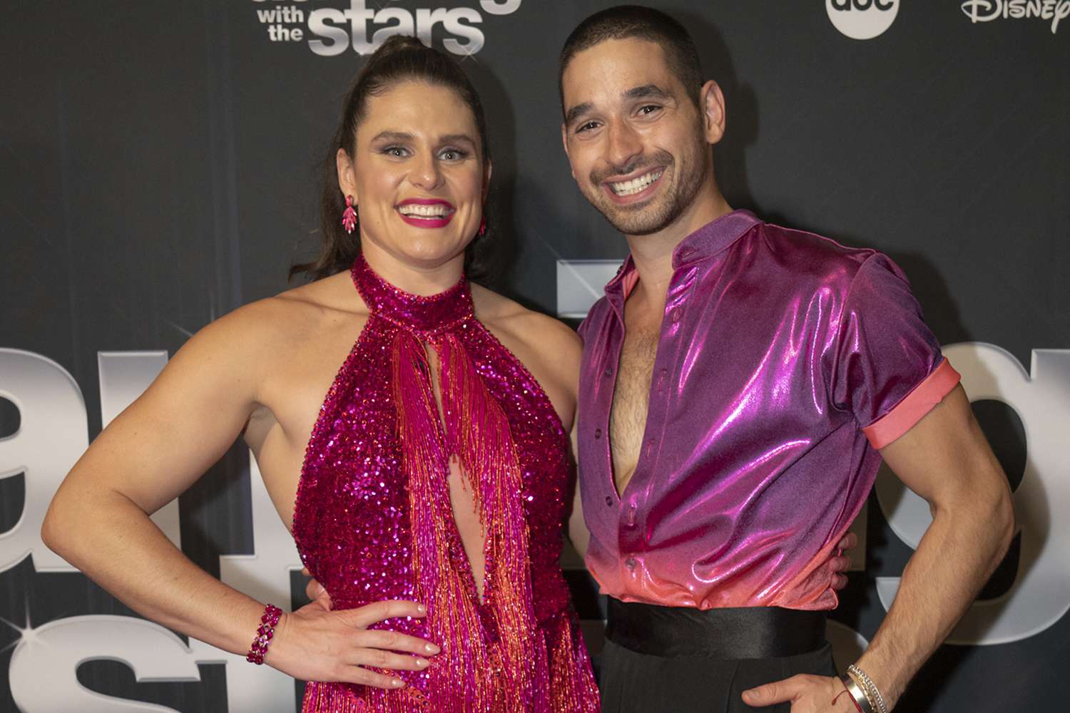 Ilona Maher Opens Up About the 'Tough Decision' She Made After “Dancing(00)