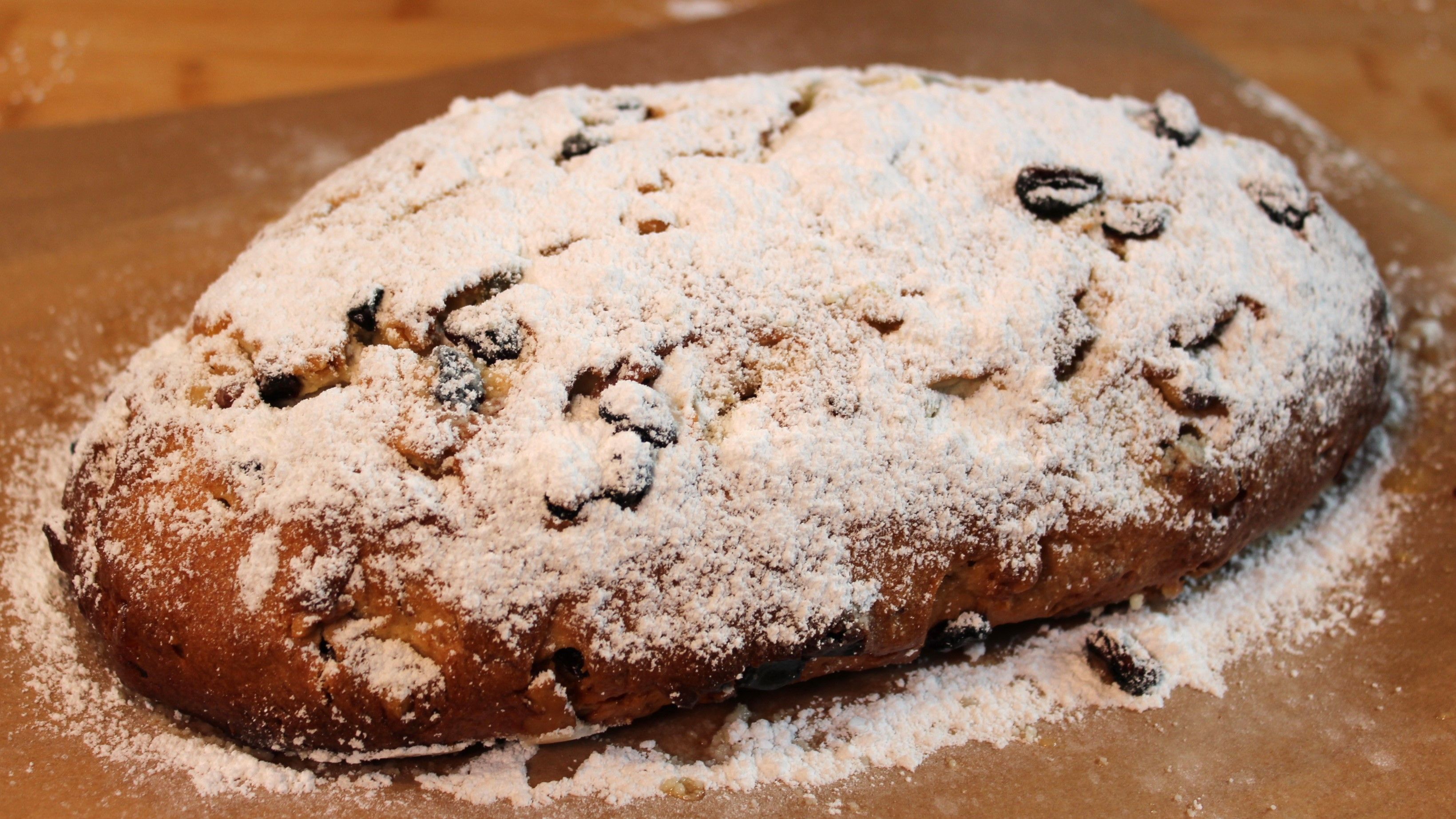 Christstollen: Traditionelles Weihnachtsrezept von Oma