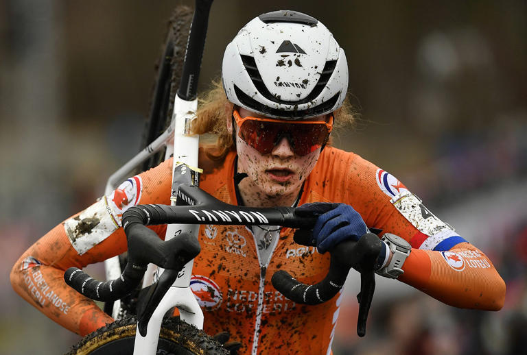 Puck Pieterse's cyclocross schedule revealed with World Championships