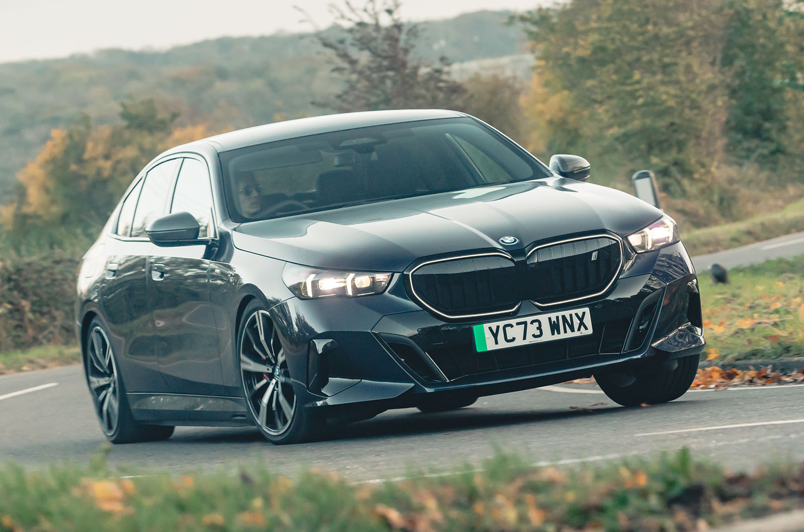 BMW i5: fünf Gründe, warum wir ihn lieben... und fünf, warum wir ihn ...