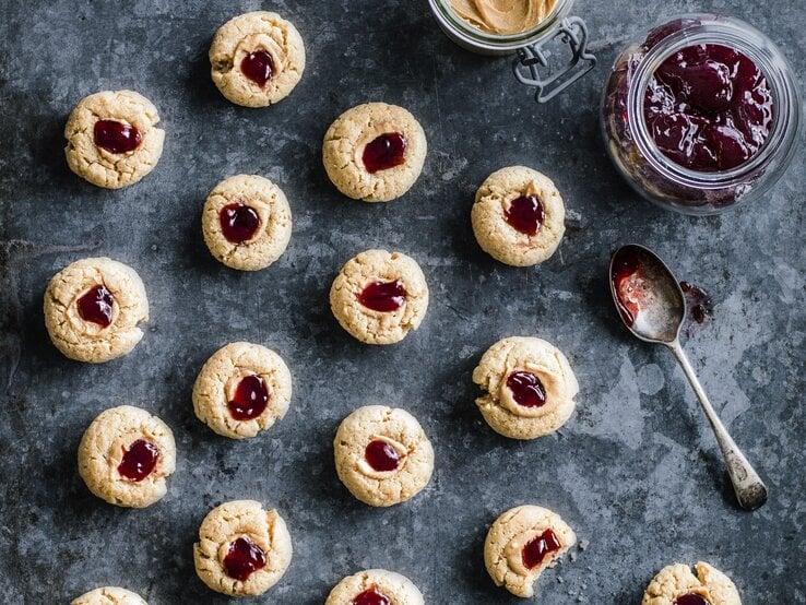 Kekse mit Marmelade und Erdnussbutter: Back dich glücklich