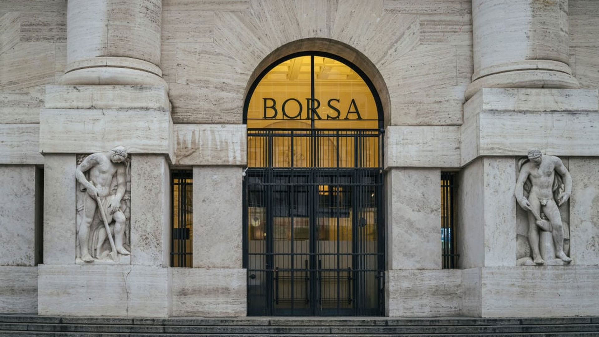 Agosto in Borsa Piazza Affari parte bene ma c è la trappola del Agosto in Borsa Piazza Affari parte bene ma c è la trappola del