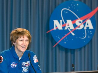 Missão Dragonfly: SpaceX e Nasa se Unem para Explorar a Maior Lua de Saturno