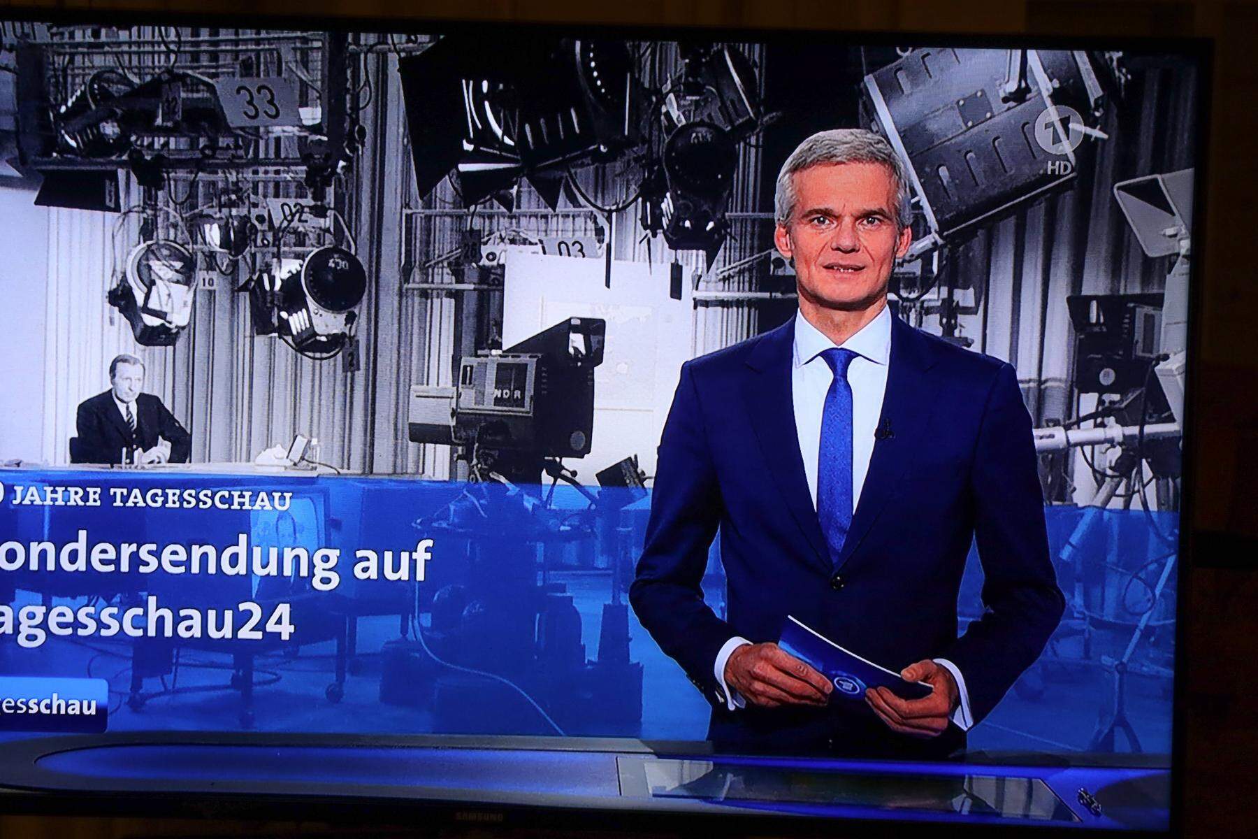 Altmodisch: „Tagesschau“ streicht „meine Damen und Herren“ aus Begrüßung