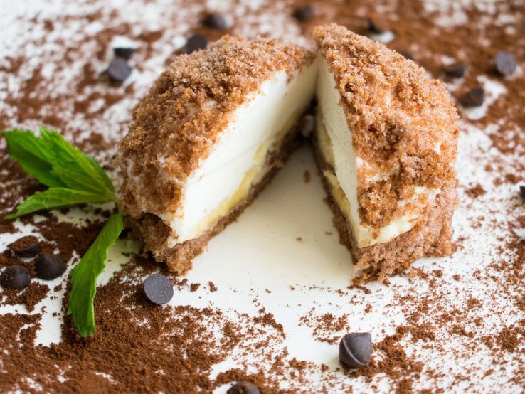 Spekulatius-Maulwurfkuchen: Himmlisch mit Apfel-Füllung