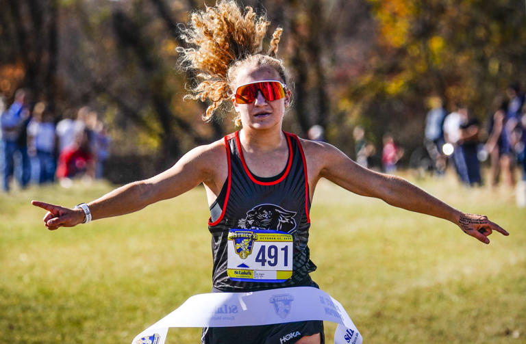 Virginia Kraus wins regional race, punches ticket to national cross