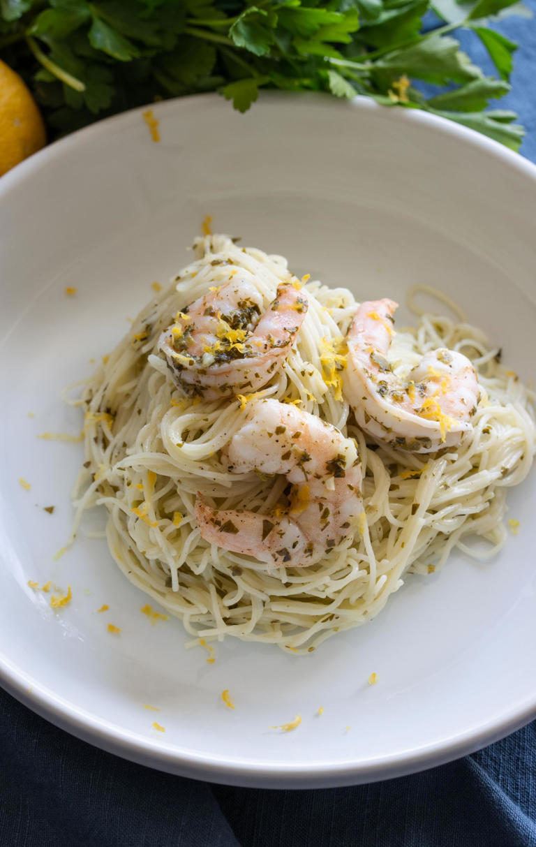 Lemon Shrimp Scampi Pasta - Creamy & Delicious
