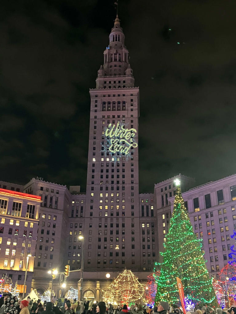 WinterLand tree lighting draws hundreds to Public Square, as Cleveland