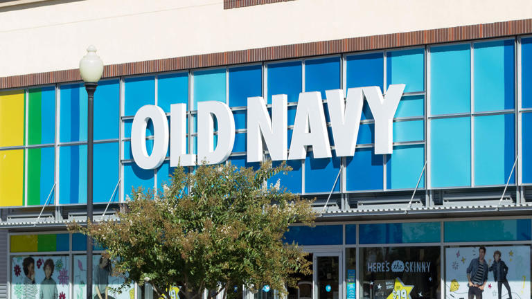 10 Best Old Navy Items To Buy for Less Than $10