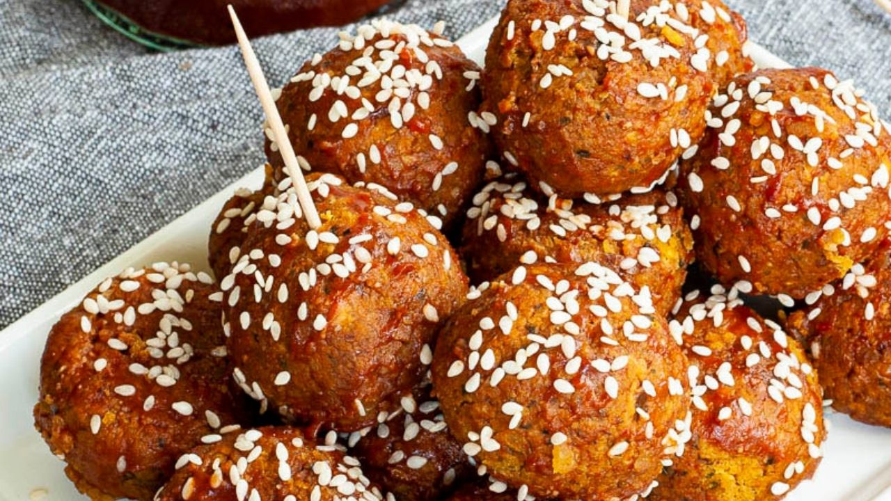 22 Potluck Ideas That Work for Every Season