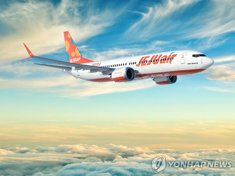 װ B737-8