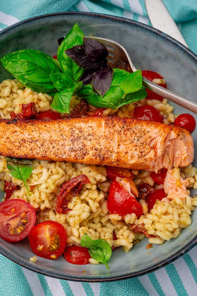 Risotto mit Lachs – Einfach und super cremig!