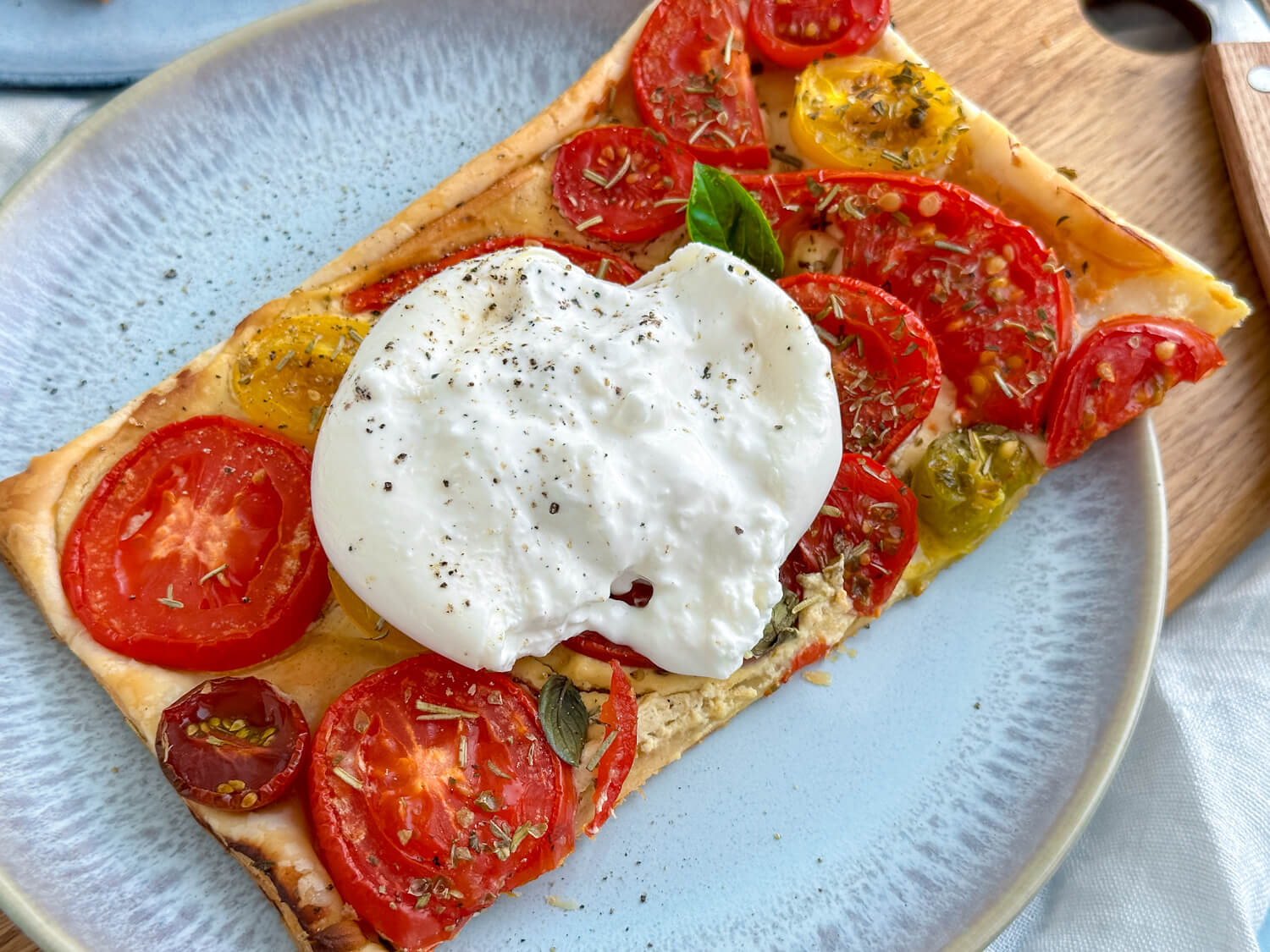 Blätterteig-Tarte mit Tomaten - 5 Zutaten Rezept - schnell &amp; lecker