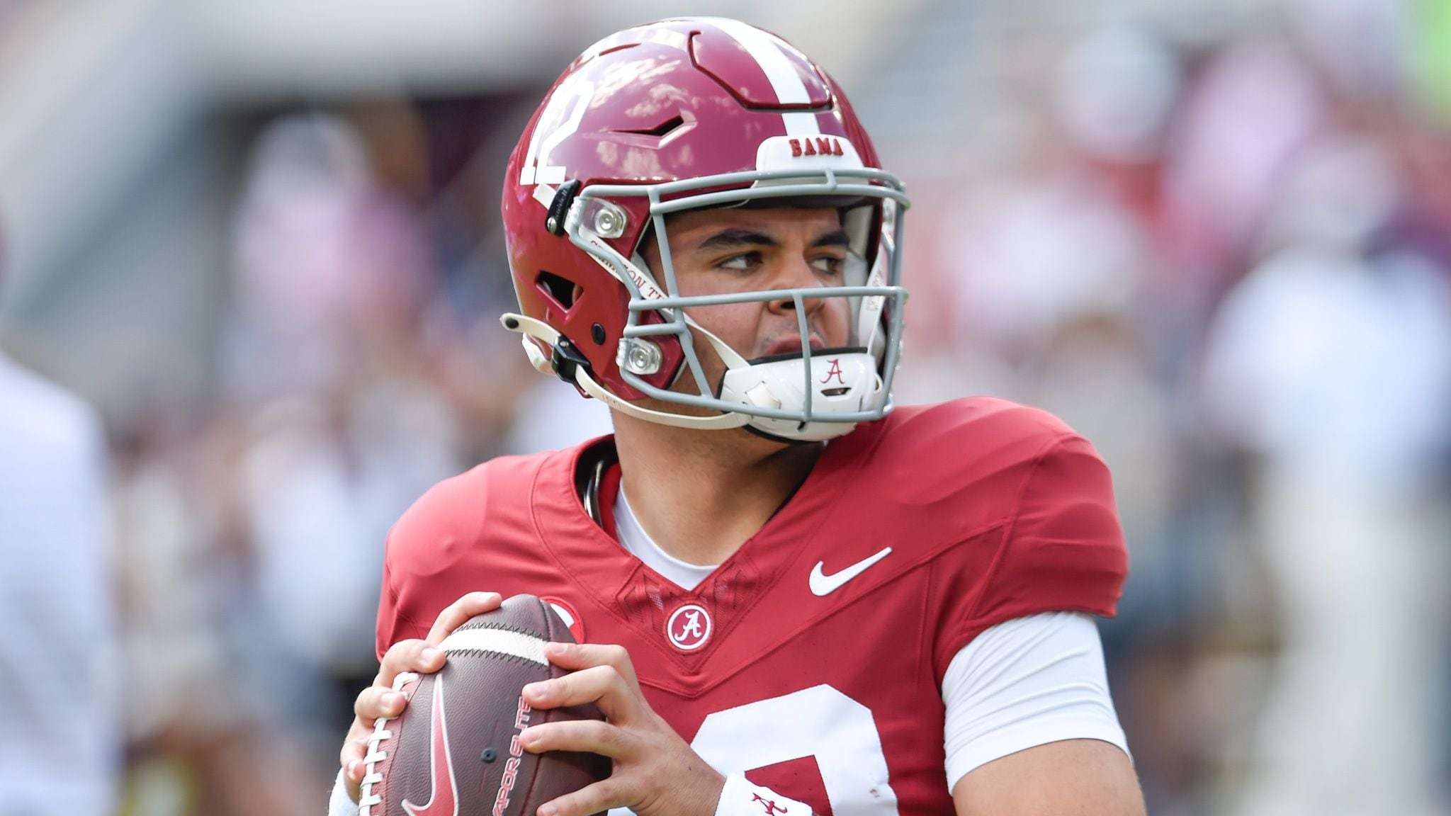 Alabama Quarterback Expected To Enter Transfer Portal