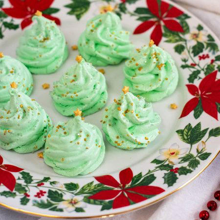 Christmas Tree Meringues