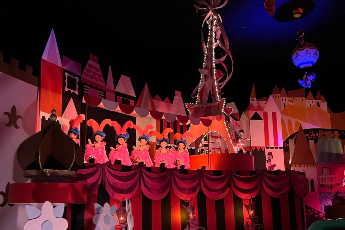 10 Most Magical Disneyland Rides