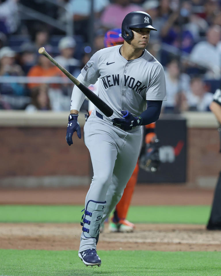 Yankees Top 10 list of New Year's Resolutions for 2025 From Aaron