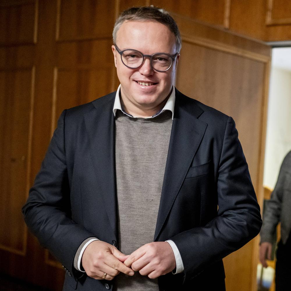 Erste Brombeer-Koalition aus CDU, BSW und SPD: Voigt stellt sich ...