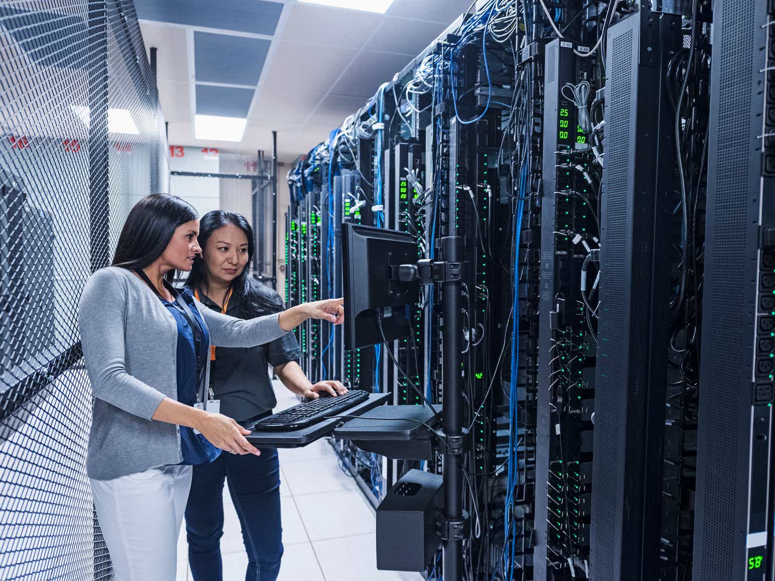 Vertiv rated overweight, AAON as sector weight by KeyBanc on AI data center spending