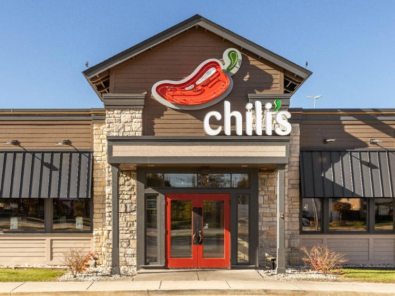 is chilis closed on the fourth of july