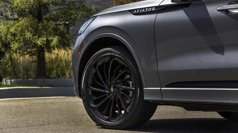 Tested! The 2025 Lincoln Aviator Is Worth Your Attention