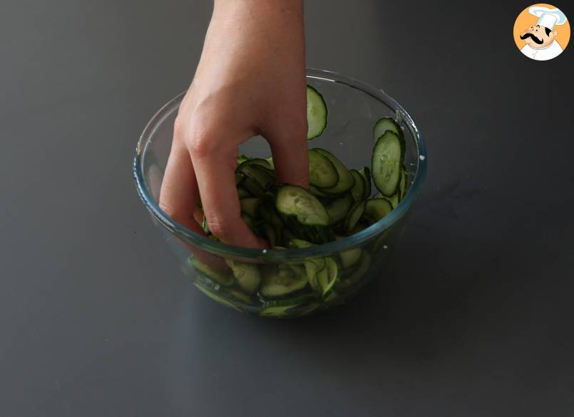 Eingelegter gurkensalat auf japanische art