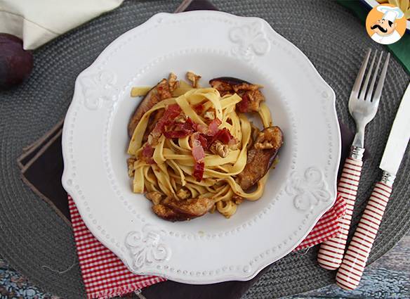 Nudeln mit feigen und pancetta