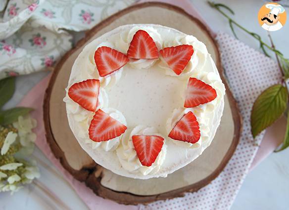 Schichtkuchen mit erdbeeren und mascarponecreme