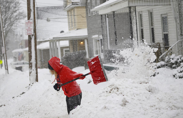 Warnings Issued for California As Ice Storm Threatens Midwest