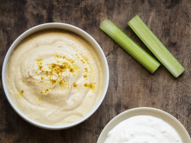 Curry-Dip: Köstlich &amp; blitzschnell zur Raclette, Fondue &amp; Co