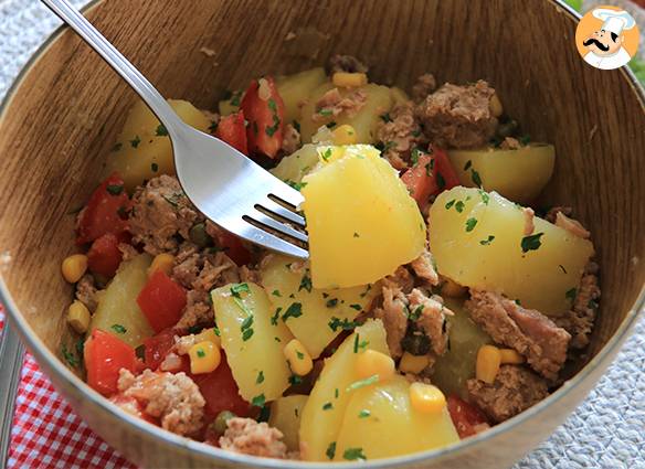Kartoffel-thunfisch-tomatensalat