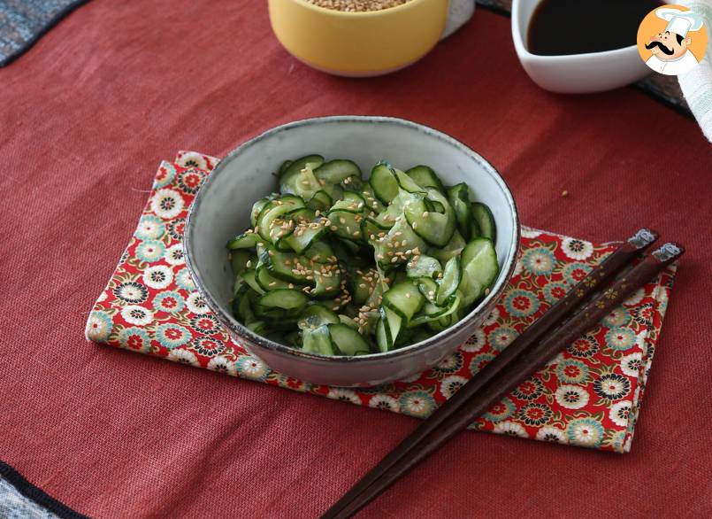 Eingelegter gurkensalat auf japanische art