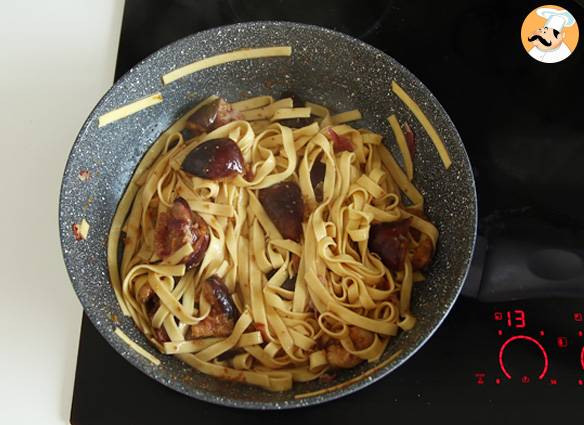 Nudeln mit feigen und pancetta