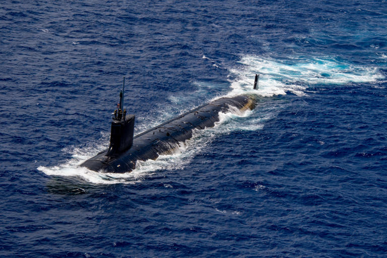 Another LA-class submarine arrives in Bremerton, scheduled for inactivation