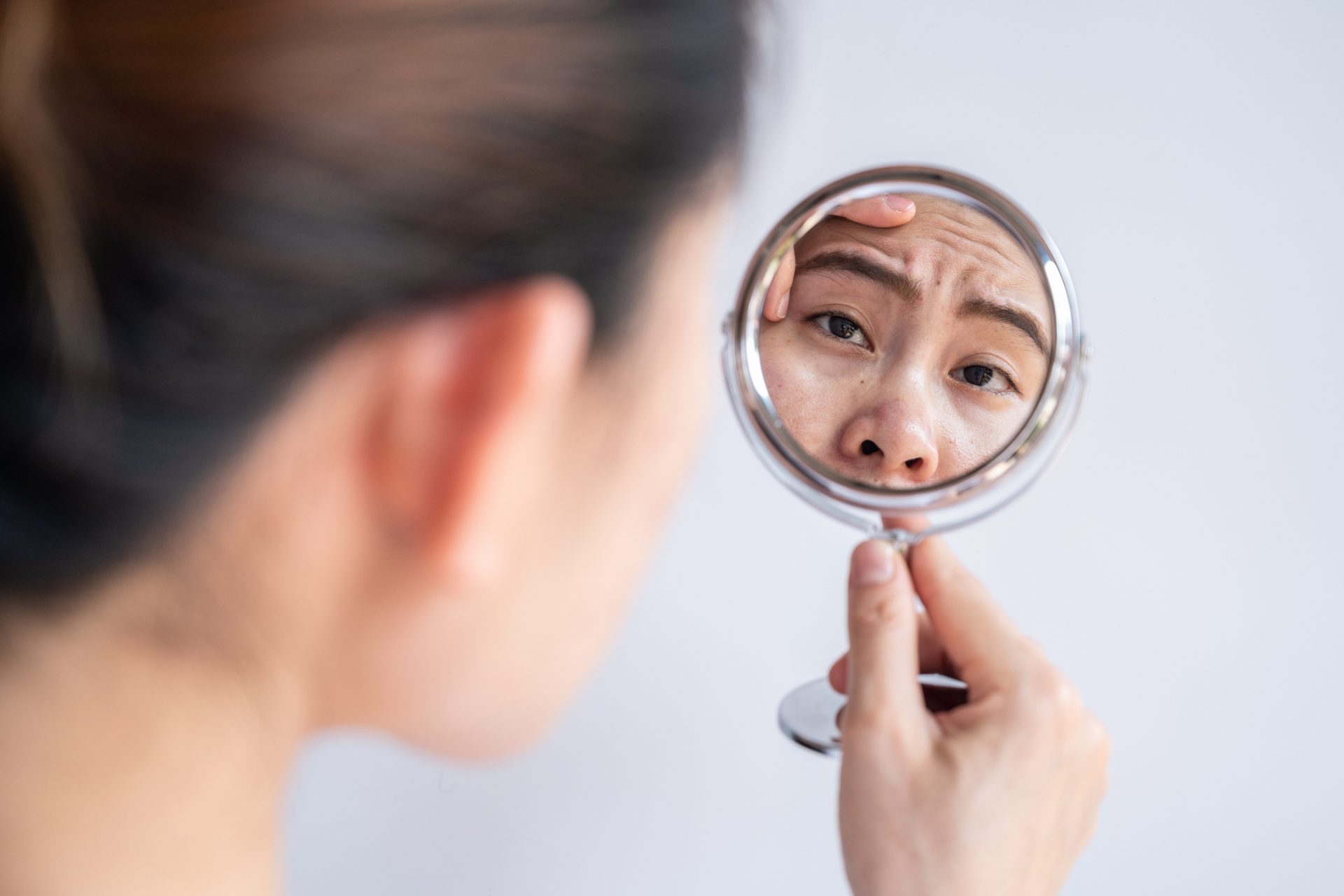 What smoking does to the skin