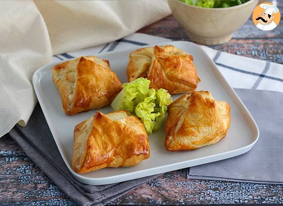 Fagottini mit geräuchertem lachs und ziegenkäse
