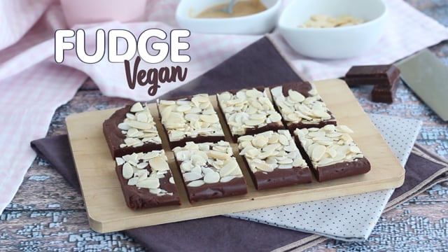 Veganer erdnussfudge